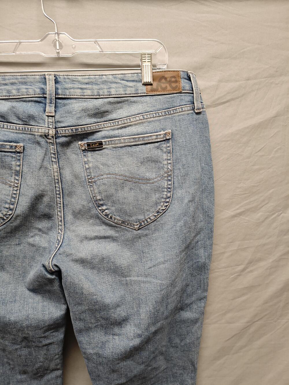 Lee Jeans Womens 18L Light Wash Stretch Denim Slim Tapered 5-Pocket Zip Fly - Picture 12 of 16